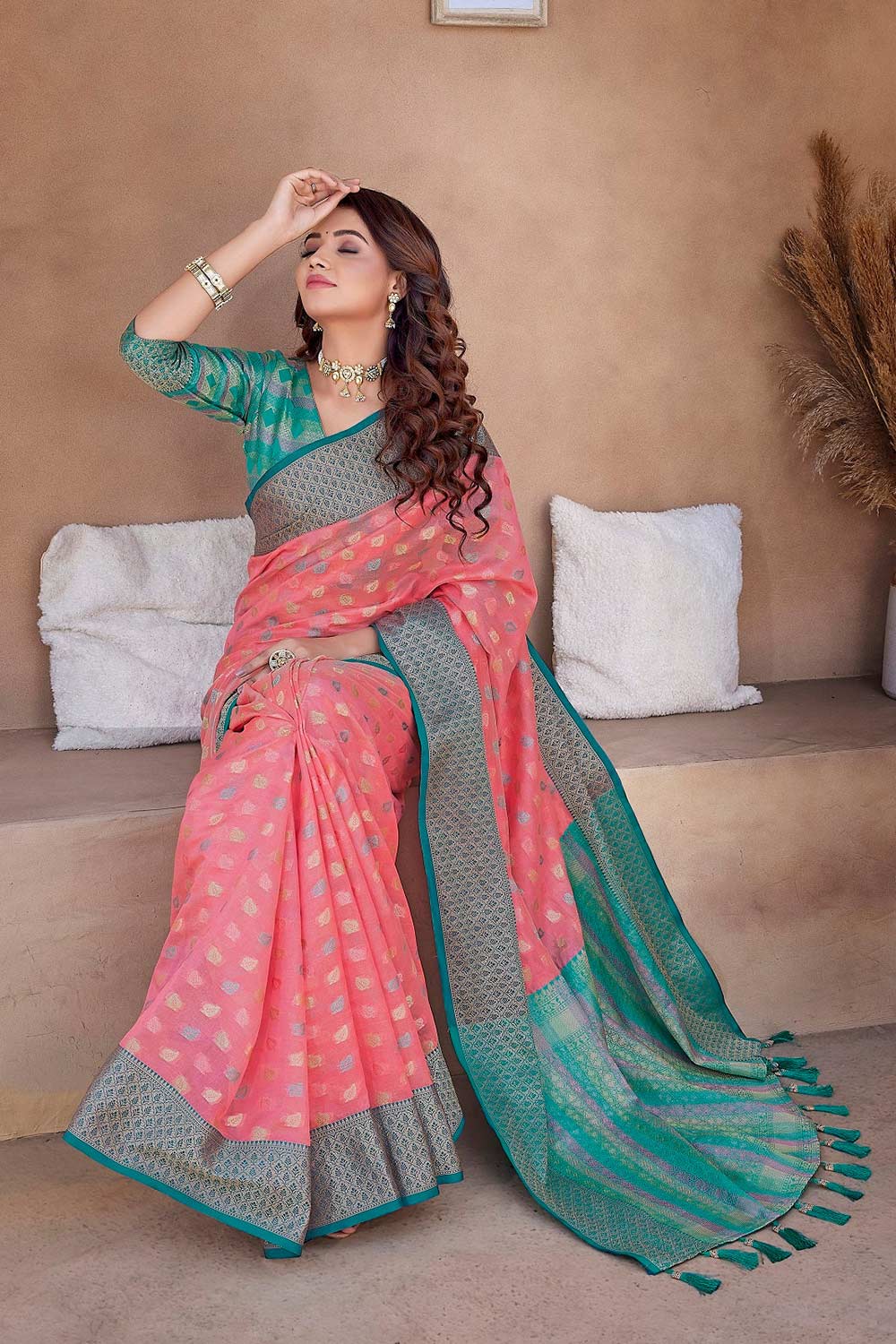 Pink Silk Blend Woven Saree