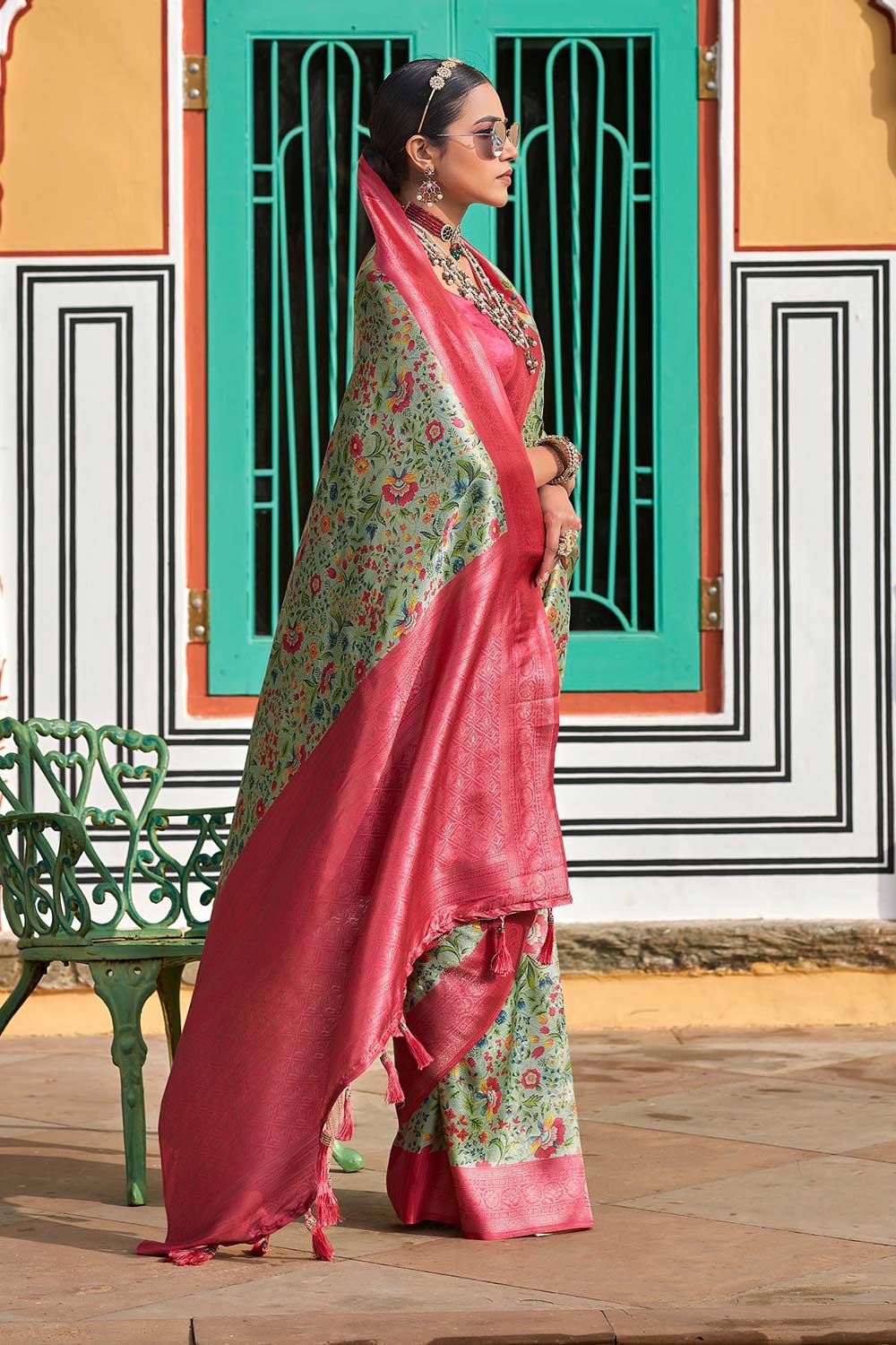 Pink Silk Blend Woven Saree