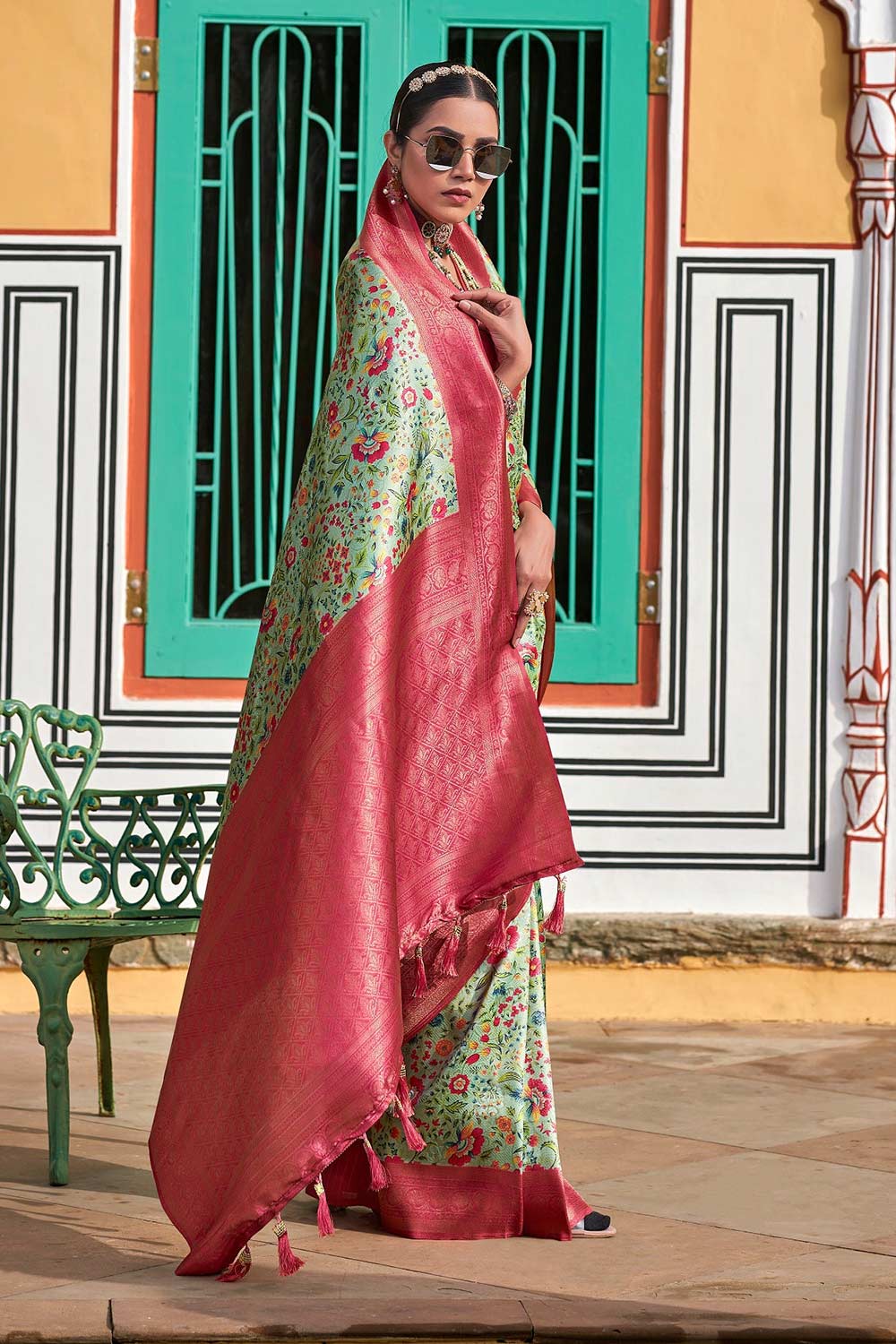 Pink Silk Blend Woven Saree