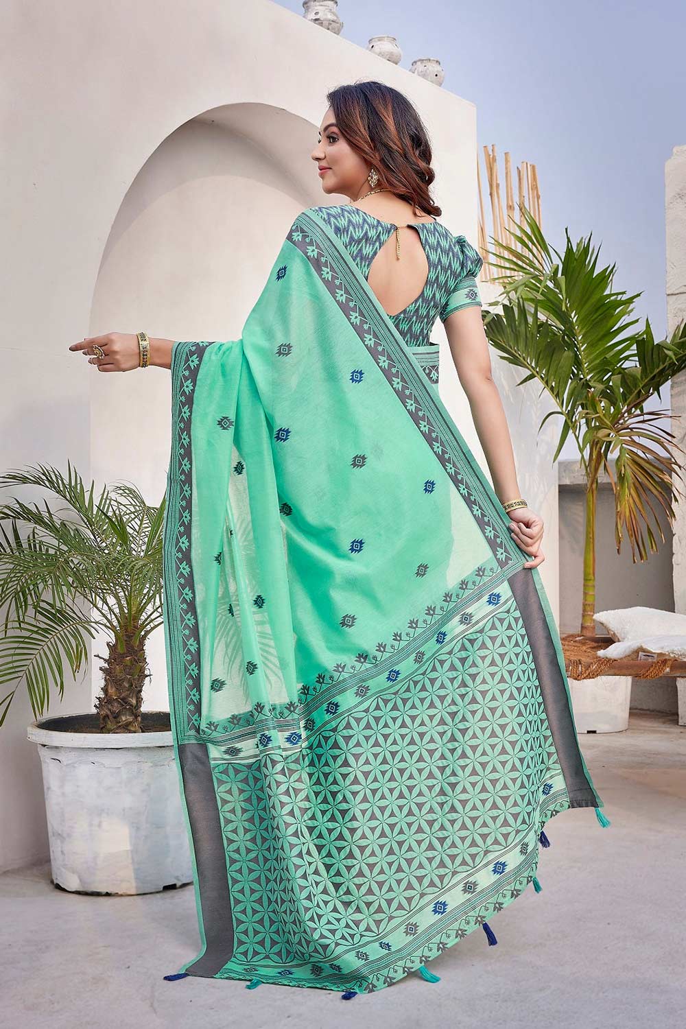 Green Silk Blend printed Saree