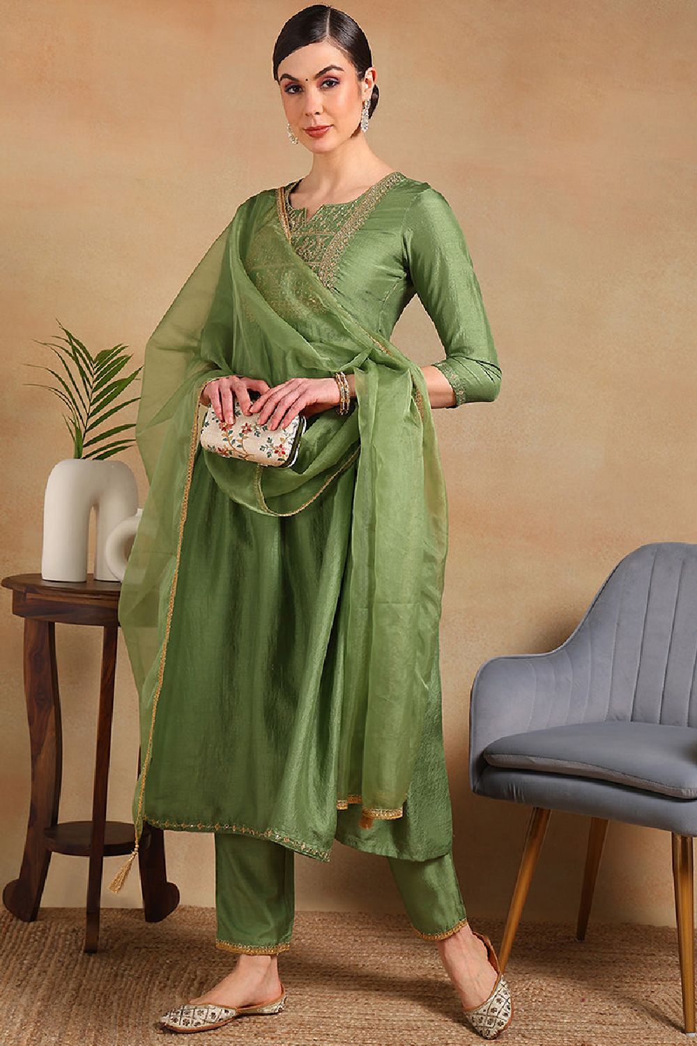 Green Silk Blend Solid Yoke Design Flared Empire Suit Set