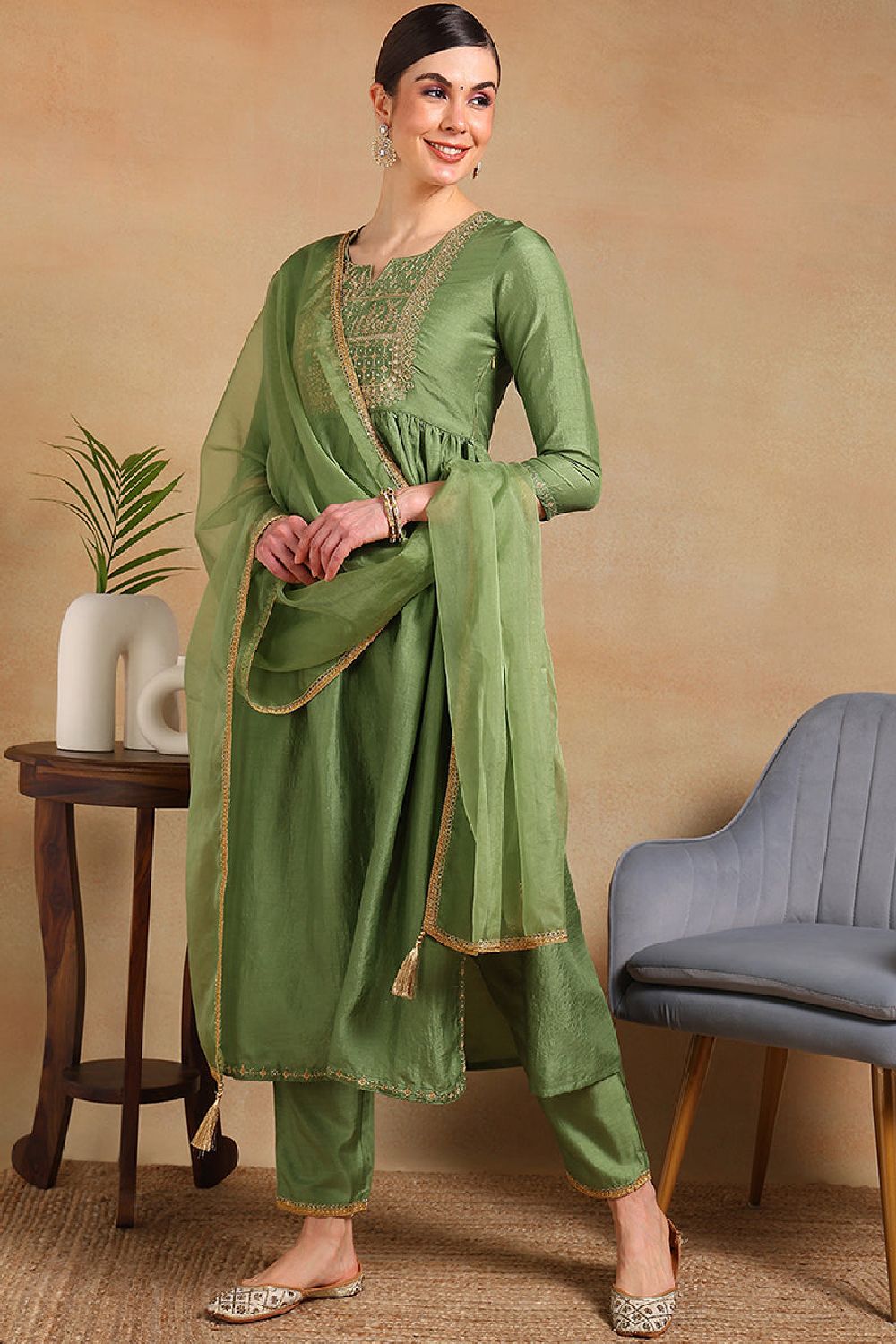 Green Silk Blend Solid Yoke Design Flared Empire Suit Set