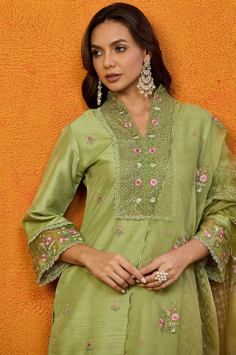 Green Silk Blend Solid Embroidered Straight Suit Set