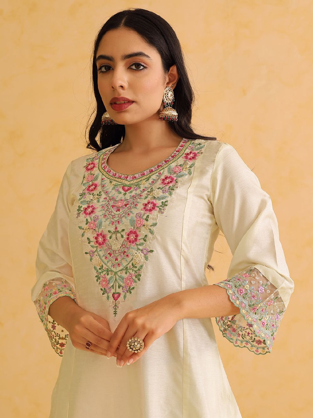 Off White Silk Blend Solid Embroidered Straight Kurti Pant With Dupatta