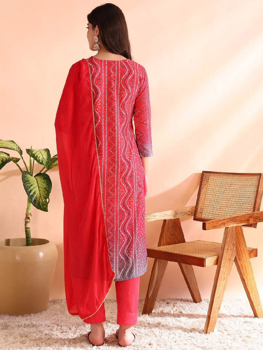 Red Silk Blend Bandhani Printed Straight Kurti Pants With Dupatta