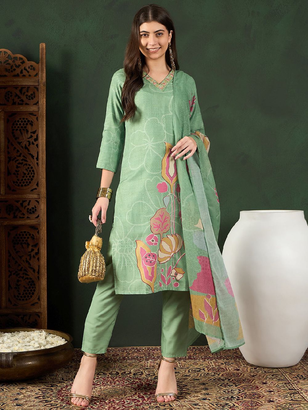 Green Silk Blend Floral Printed Straight Kurti Pant With Dupatta