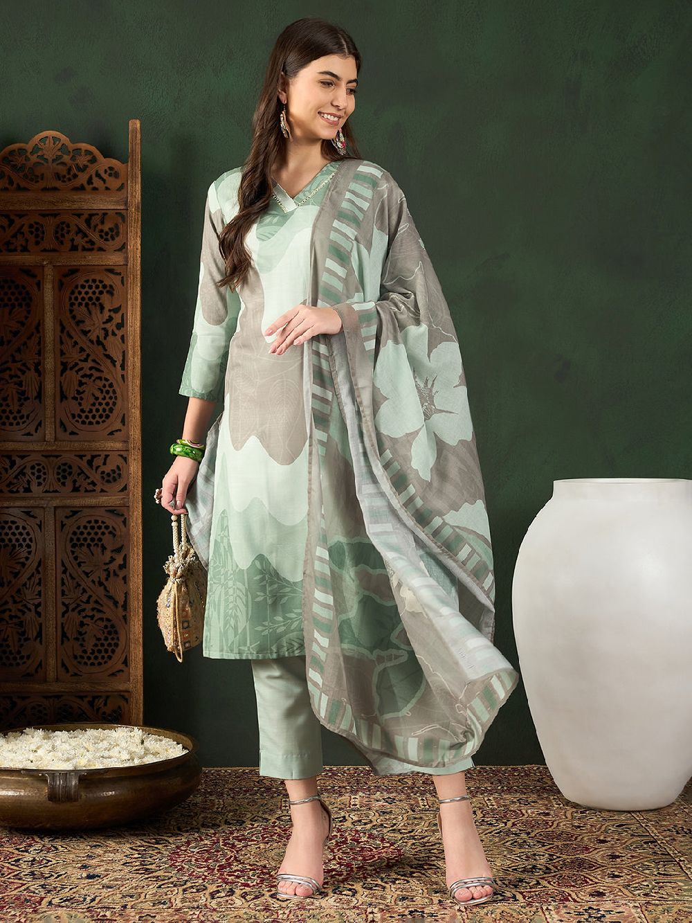 Green Silk Blend Abstract Printed Straight Kurti Pant With Dupatta