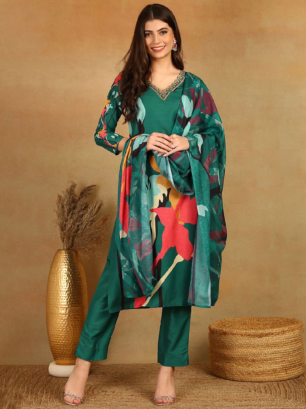 Green Silk Blend Floral Printed Straight Kurta Trousers With Dupatta