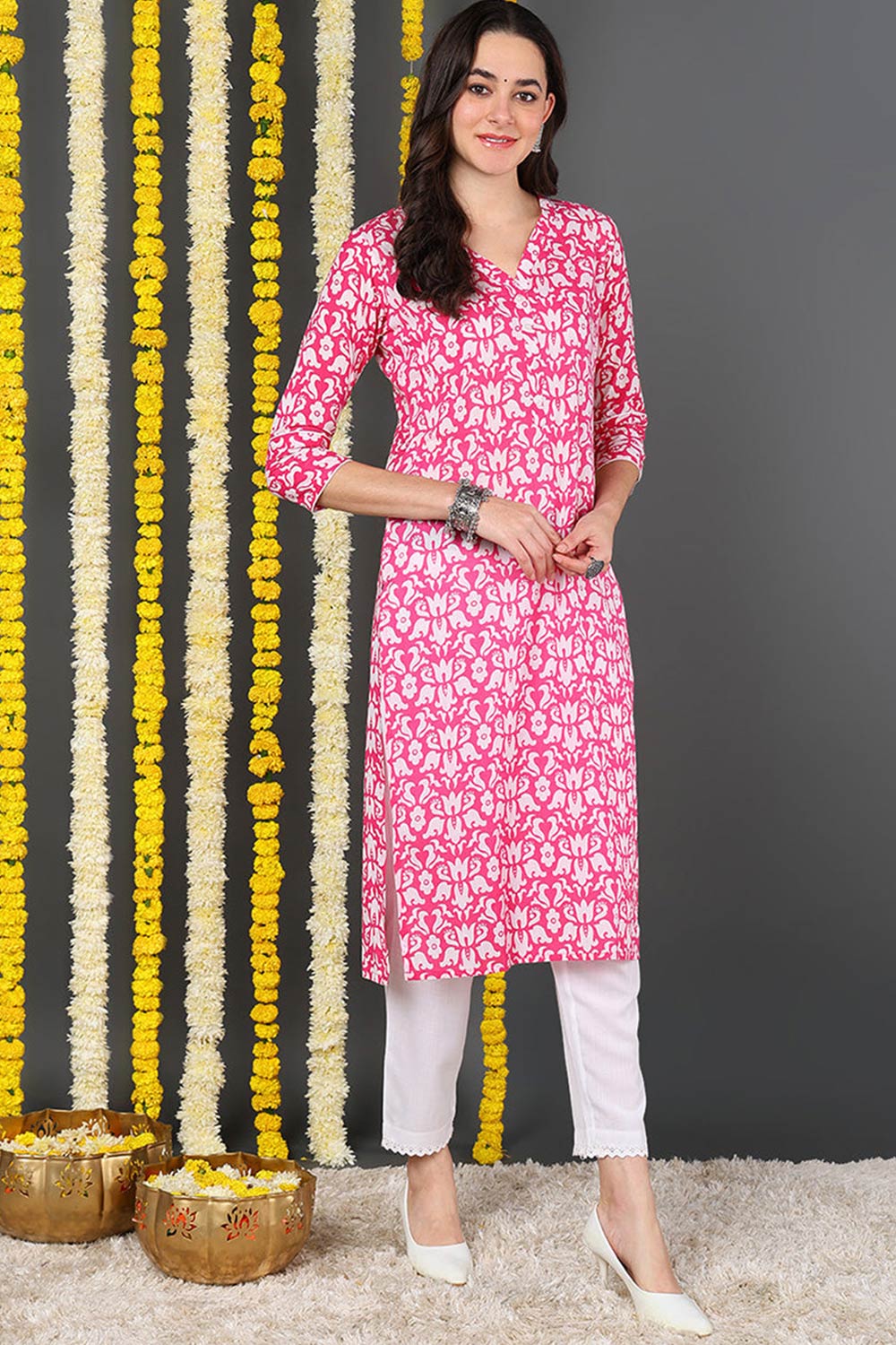 Pink Cotton Floral Print V Neck KurtI Set