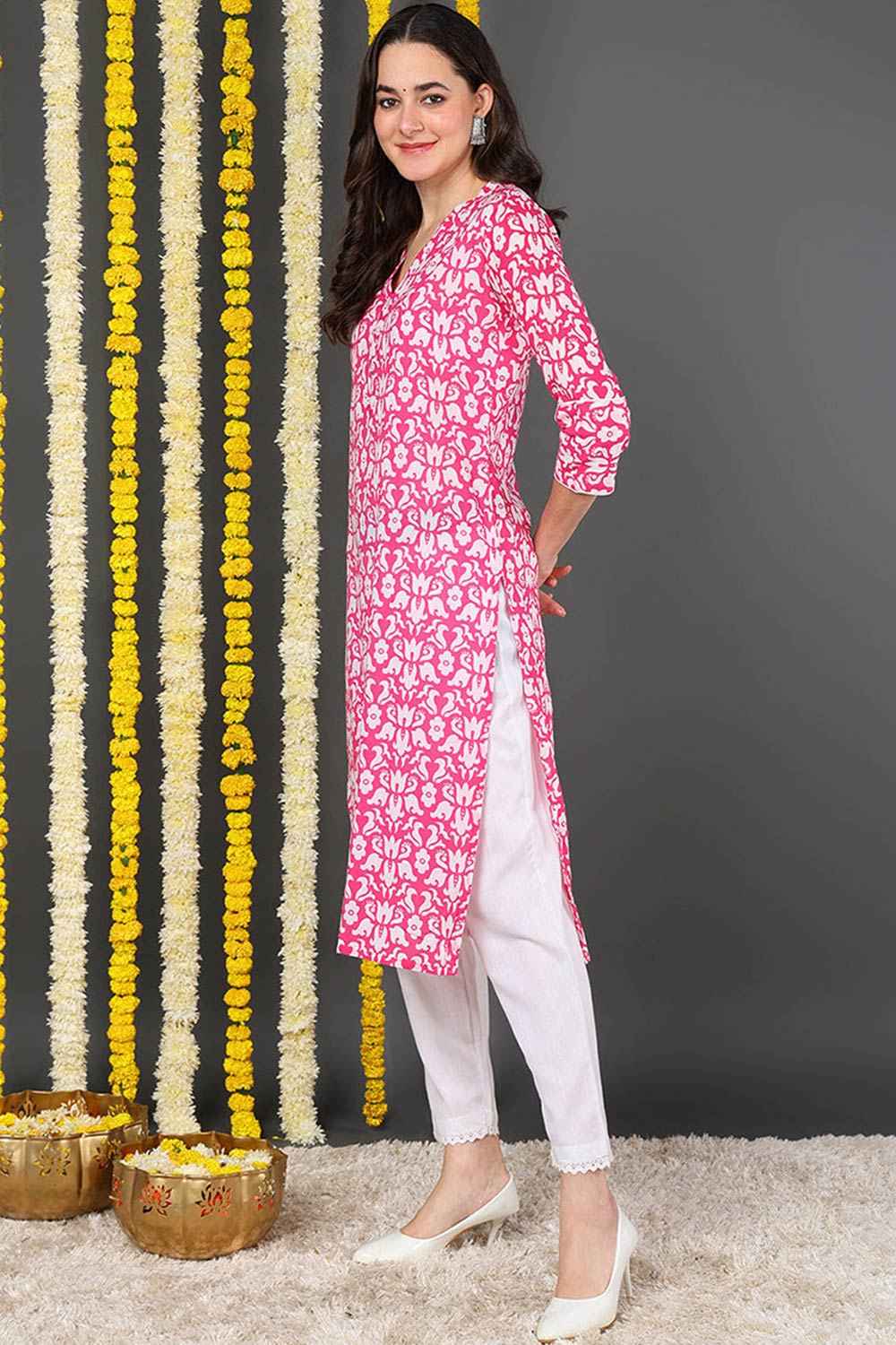 Pink Cotton Floral Print V Neck KurtI Set