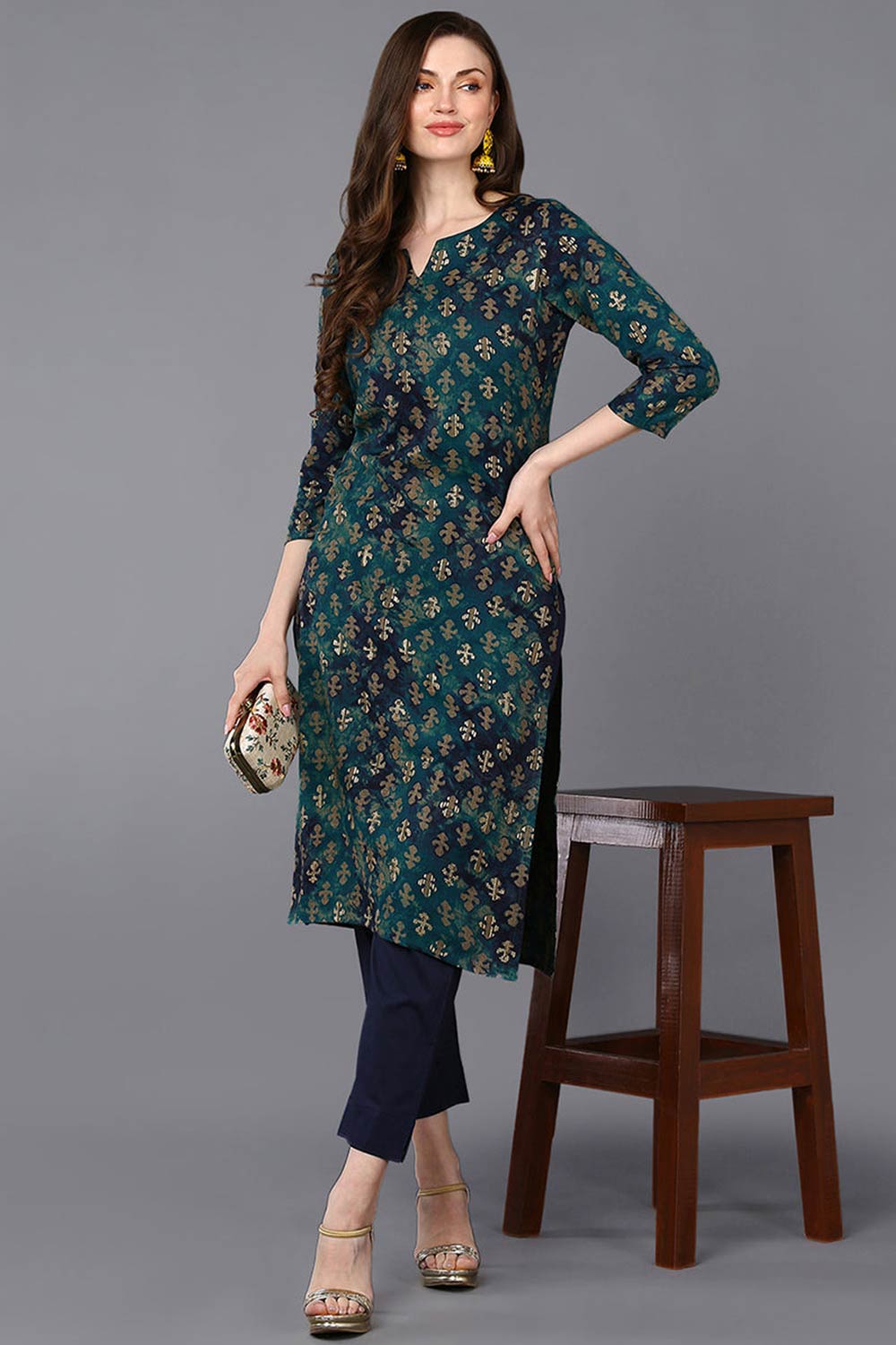 Blue Silk Blend Floral Print Round Neck Kurta Set