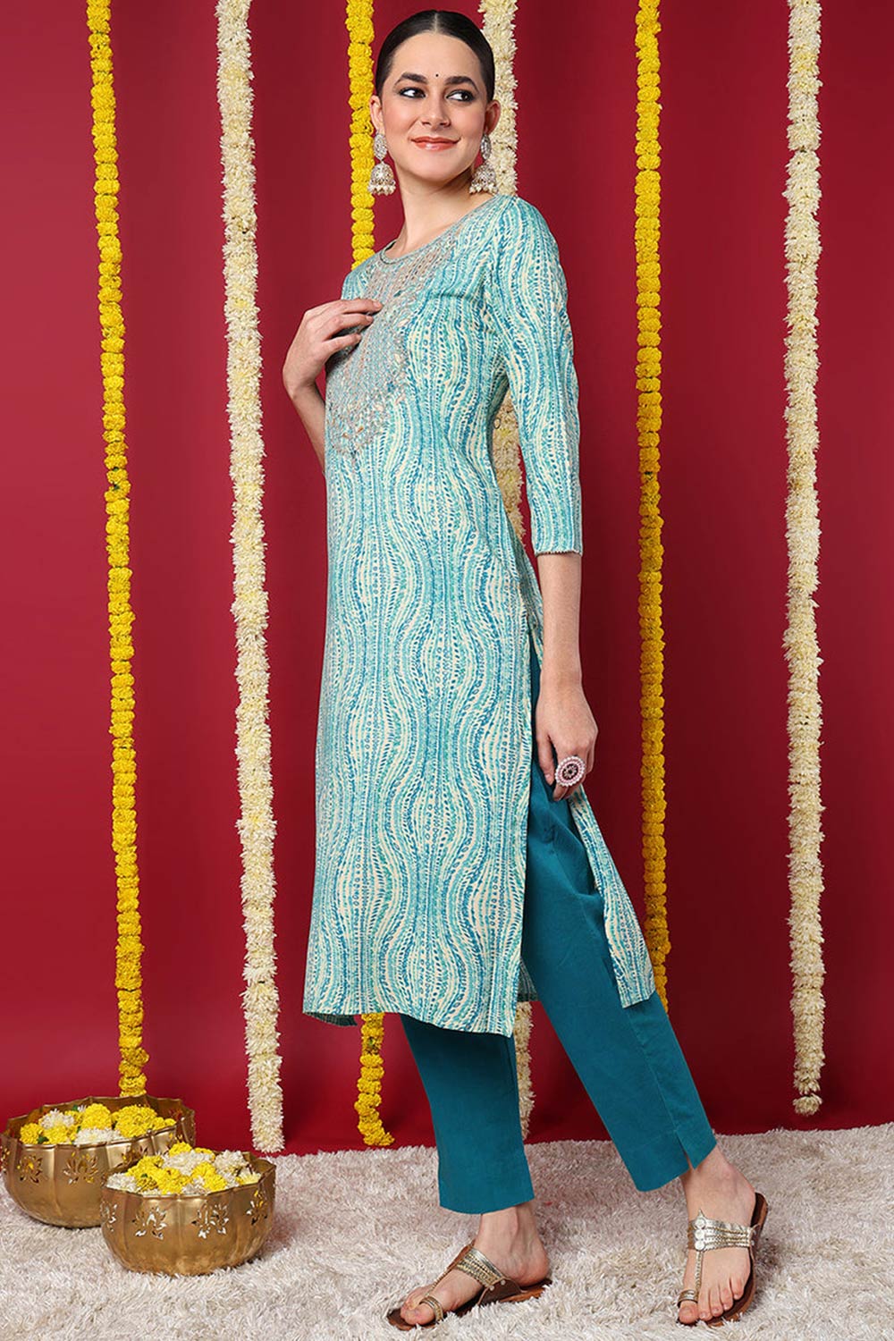 Blue Rayon Floral Print Round Neck KurtI Set