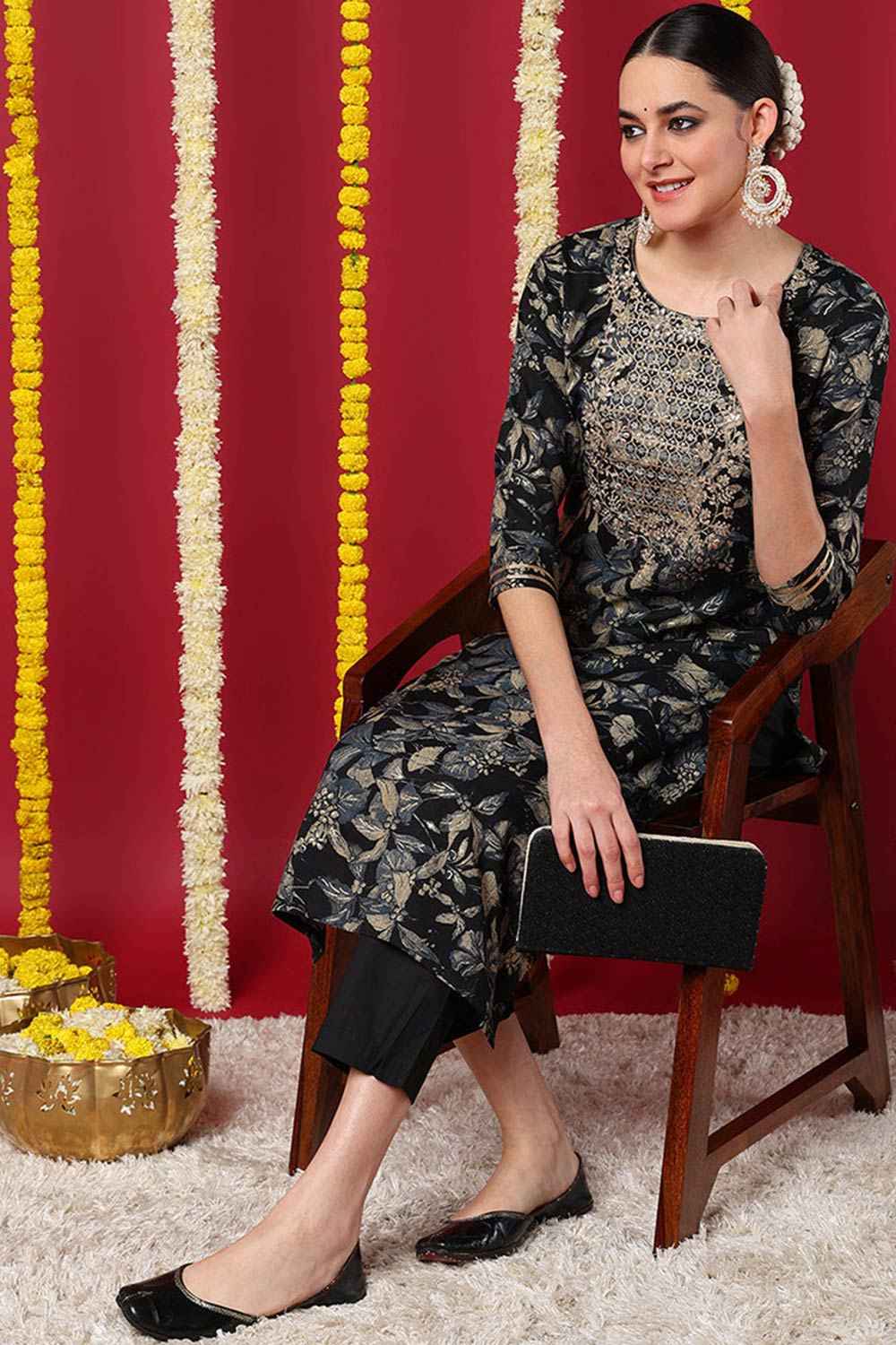 Blue Silk Blend Floral Print Round Neck KurtI Set