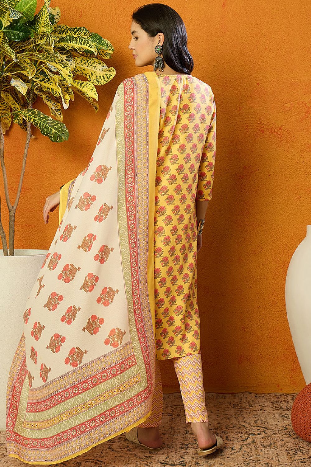 Yellow Rayon Blend Floral Printed Straight Suit Set