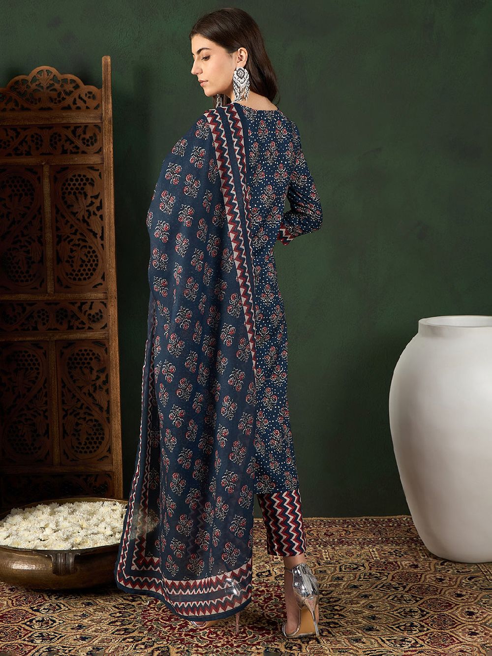 Navy Blue Rayon Blend Floral Printed Straight Kurti Pant With Dupatta