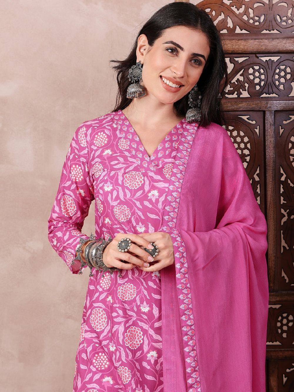 Pink Rayon Blend Floral Printed Straight Kurti Pant With Dupatta