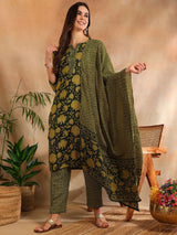 Green Rayon Blend Floral Printed Straight Kurti Pant With Dupatta