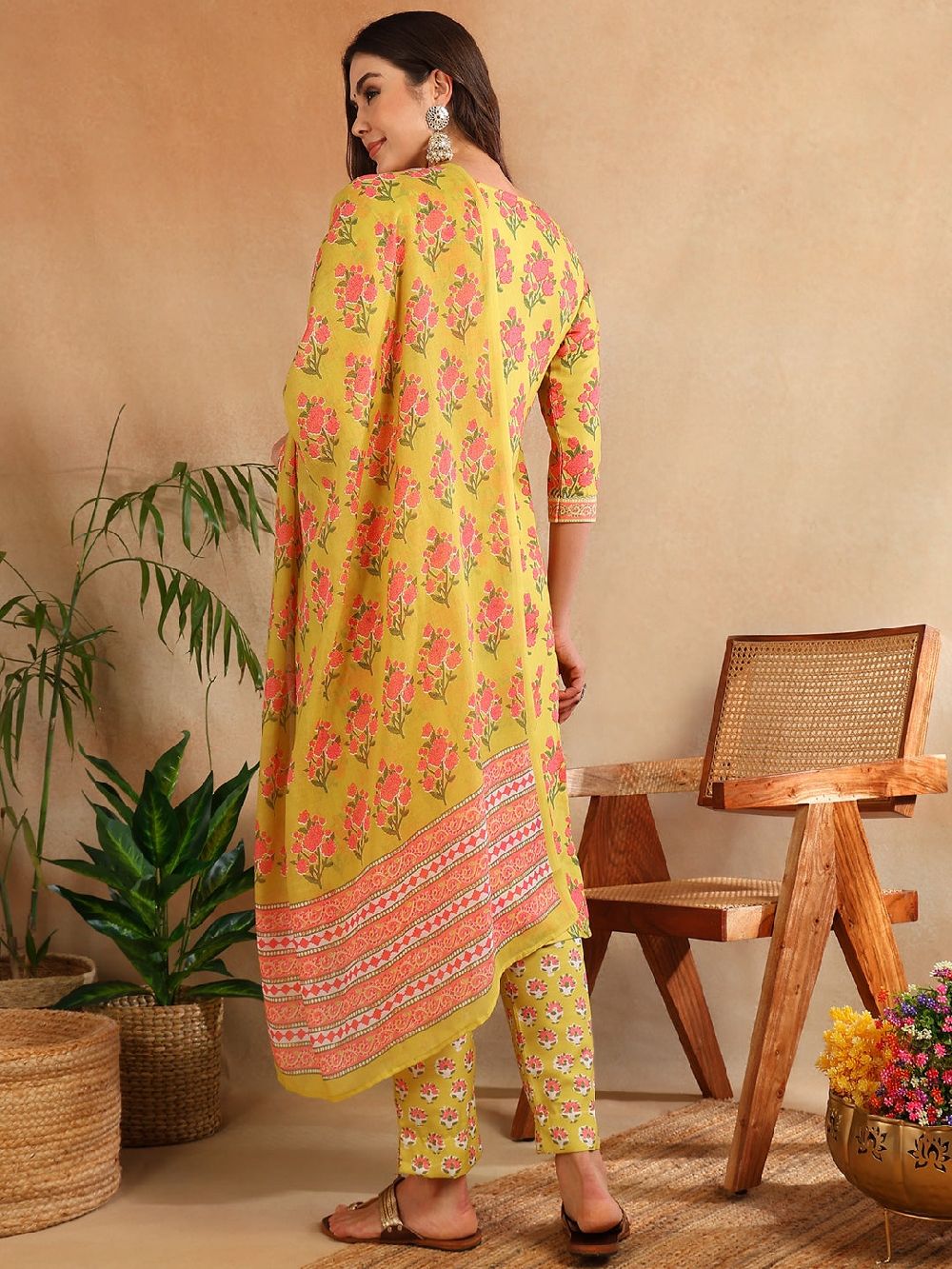 Green Rayon Blend Floral Printed Straight Kurta Trouser With Dupatta