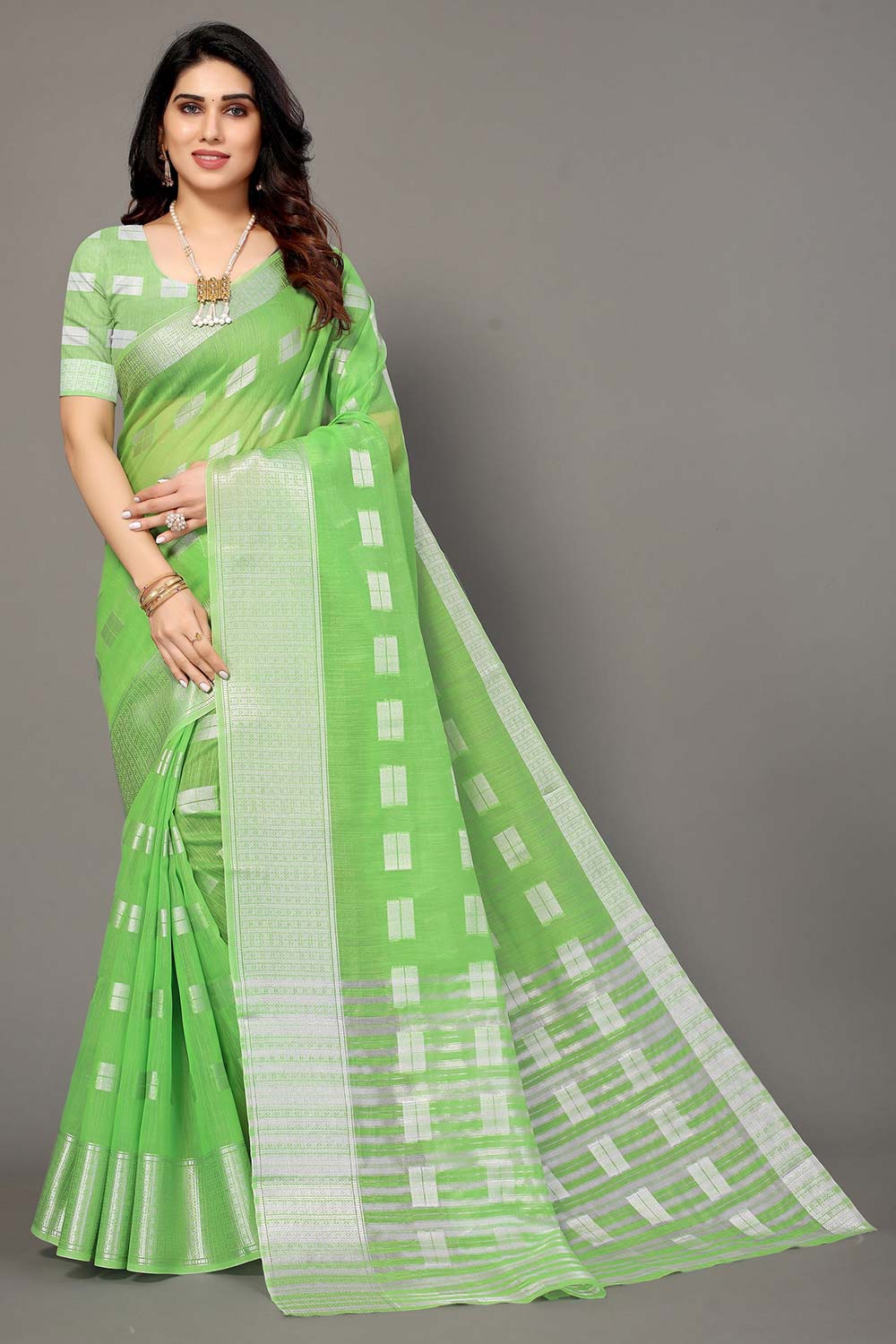 Green Silk Blend Woven Saree