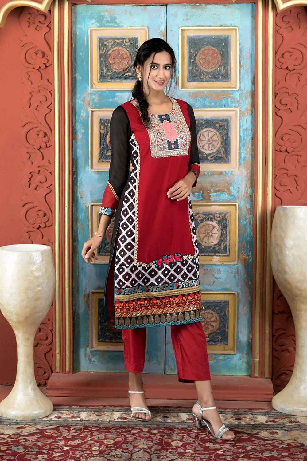 Maroon Embroidered Georgette Straight Cut Kurta