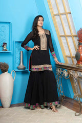 Black Embroidered Georgette Straight Cut Kurta