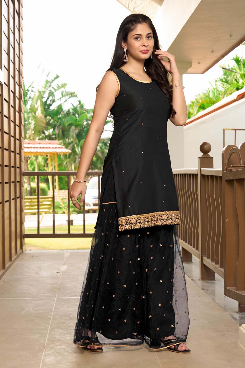 Black Resham Embroidery Cotton Straight Cut Kurta