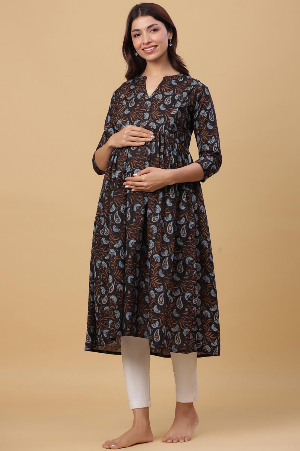 Black Cotton Floral Jaal Sweetheart Neck Nursing Kurta