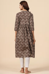 Brown Cotton Floral Jaal Sweetheart Neck Nursing Kurta