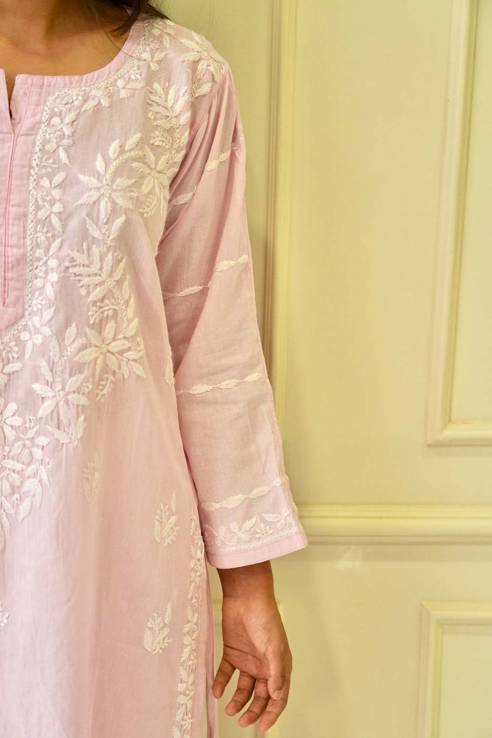 Pakizah Chikankari cotton kurti in Pink