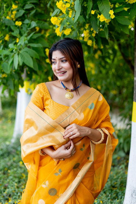 Women's Yellow Pure Linen Silk Jamdani Woven Saree