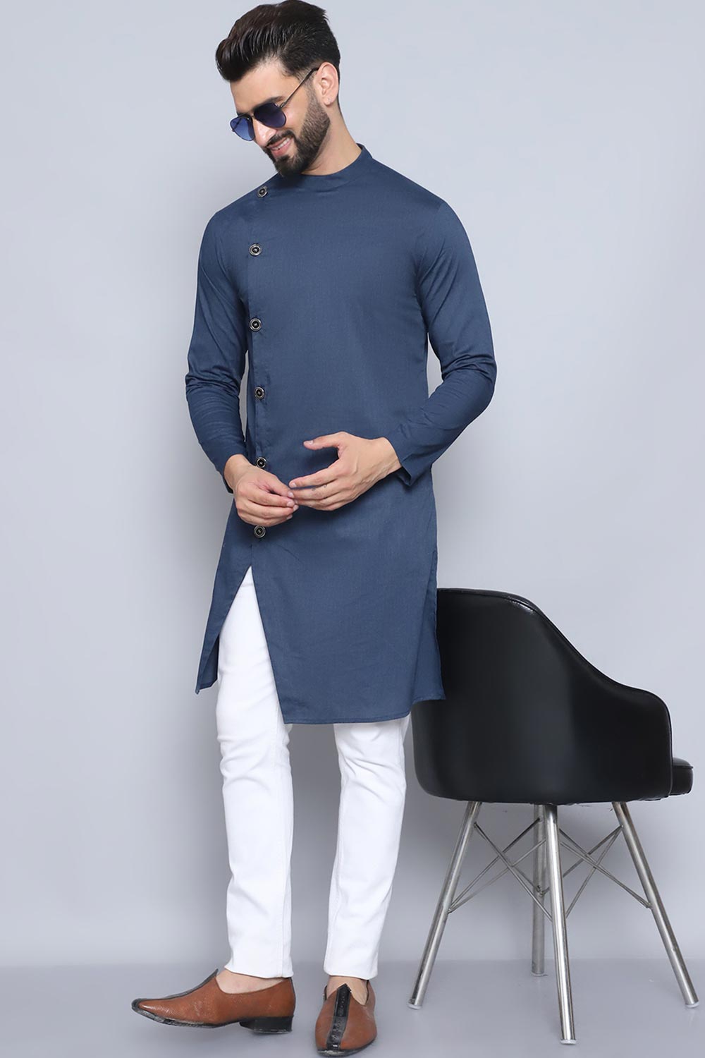 Men's Blue Cotton Solid Long Kurta