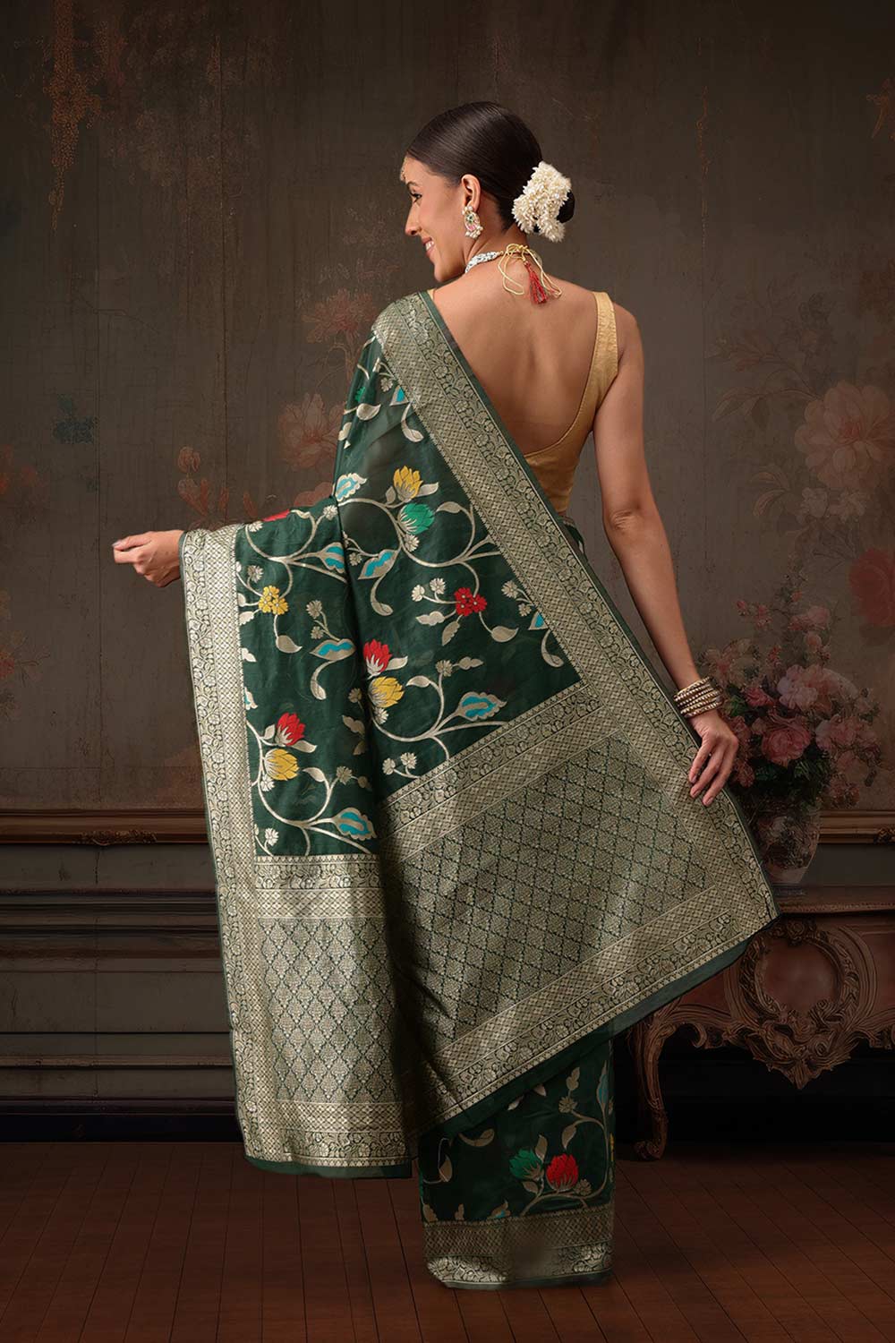 Green Cotton Woven Thread Floral Saree