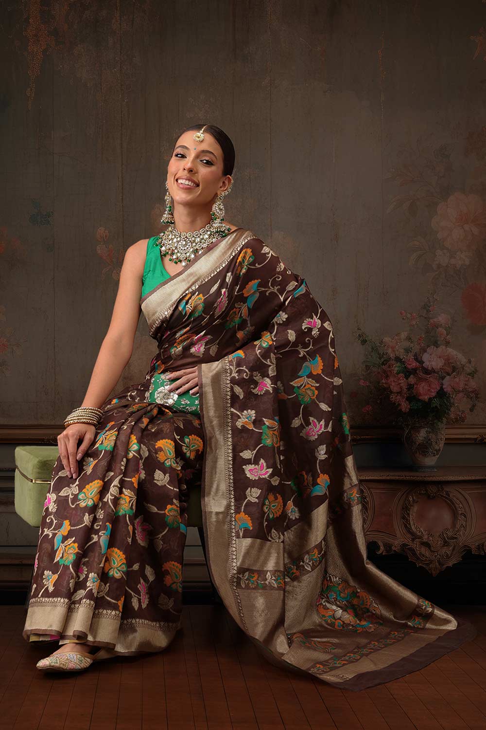 Brown Cotton Woven Thread Floral Saree