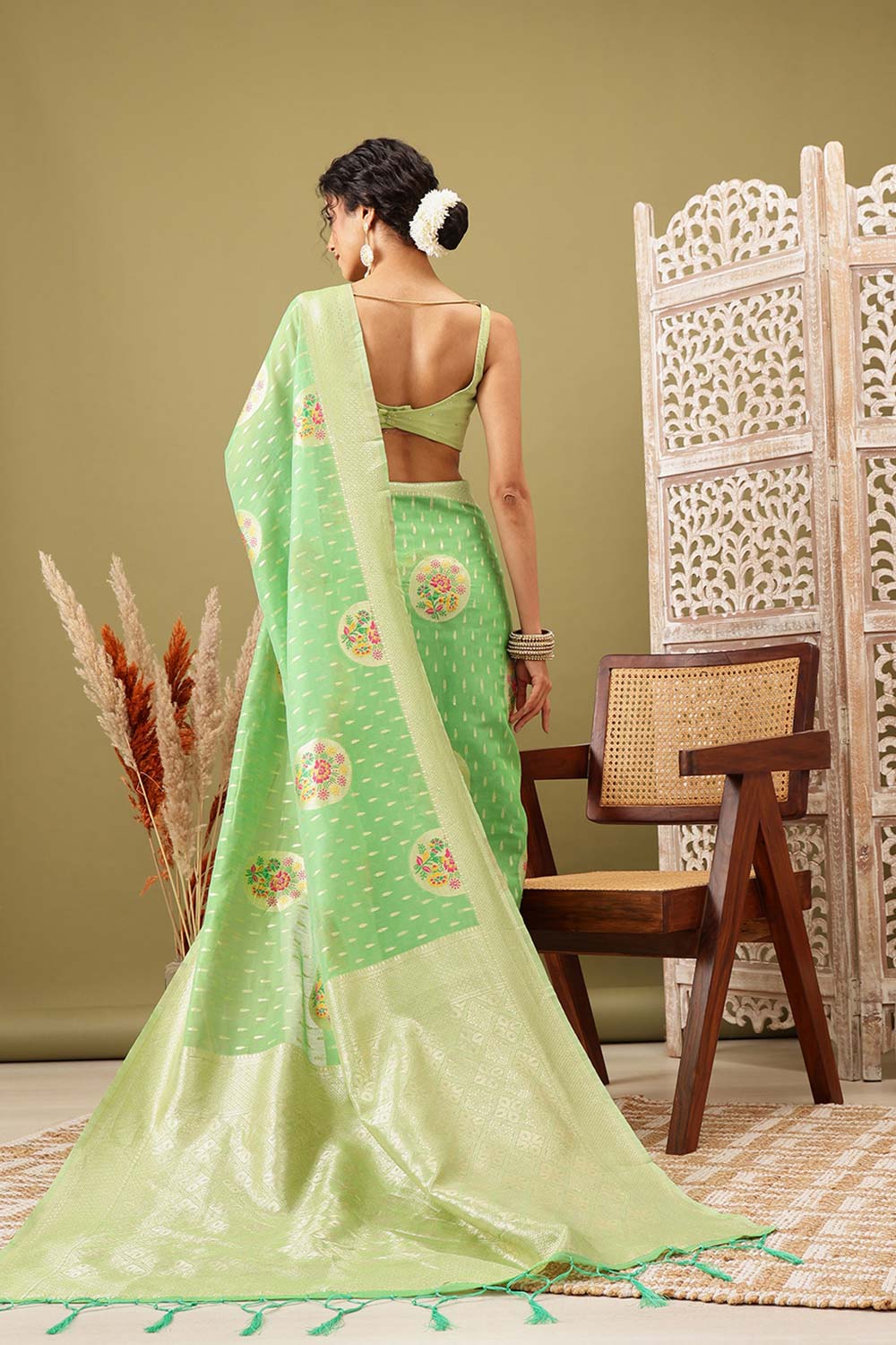 Green Cotton Woven Thread Meenakari Saree