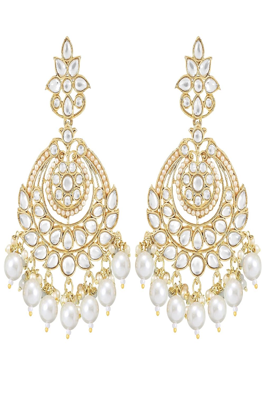 Gold Plated Traditional Kundan & Pearl Chandbali Earrings With Maang Tikka Set