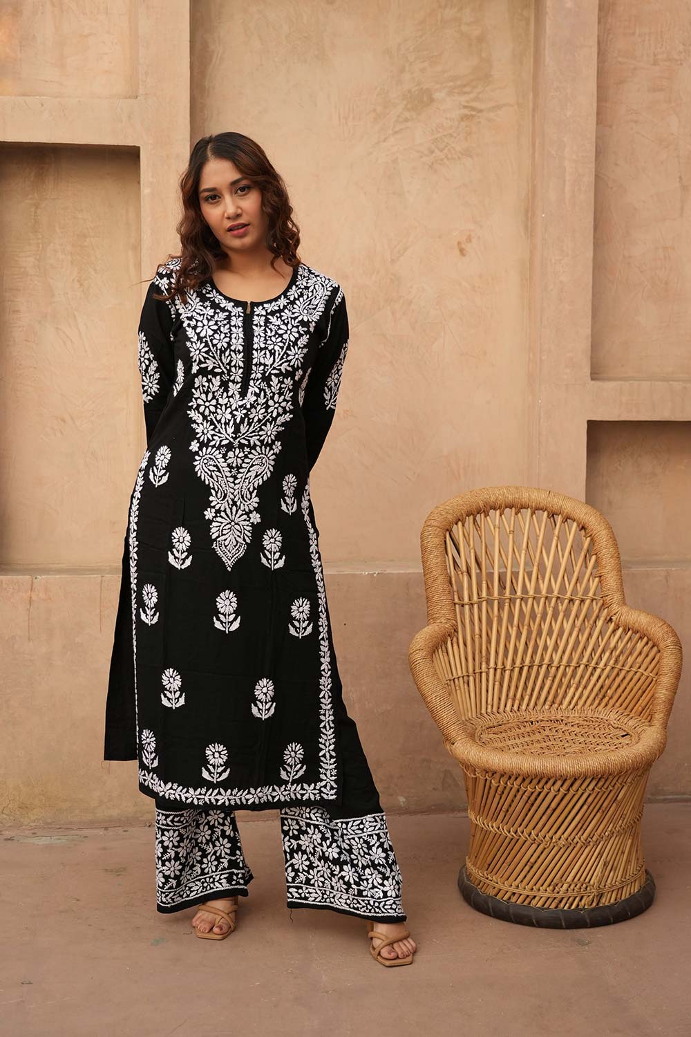 Zainab Chikankari set in black