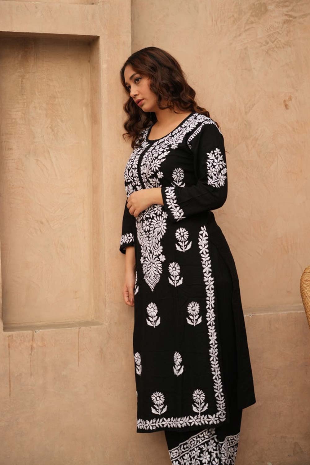 Zainab Chikankari set in black