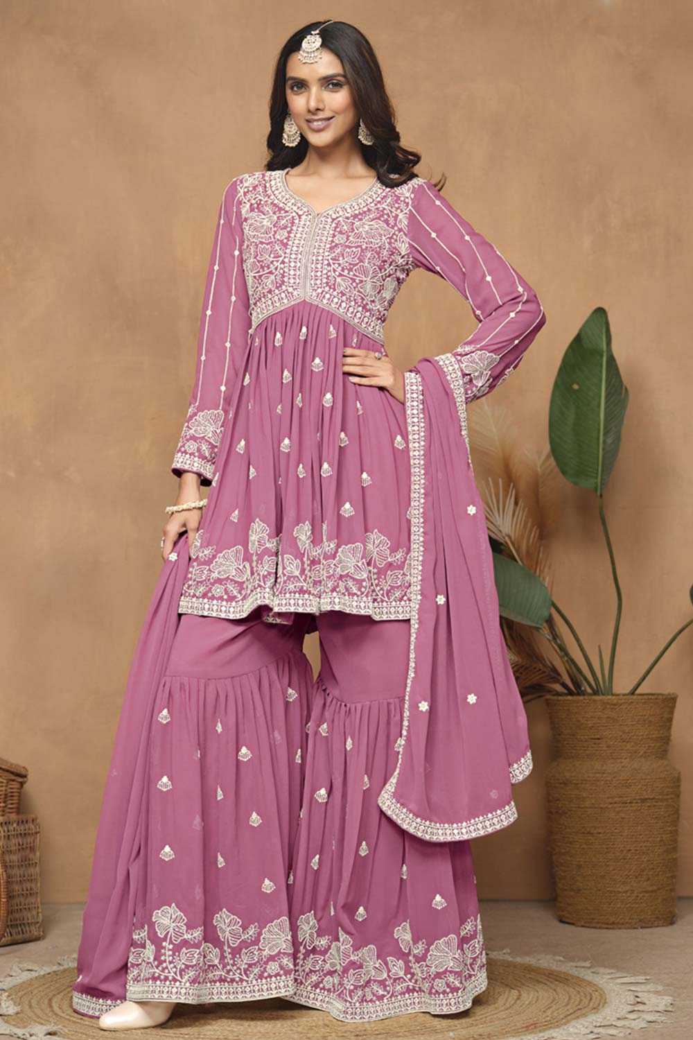 Pink Georgette Embroidered Full Sleeve V Neck Pakistani Salwar Kameez