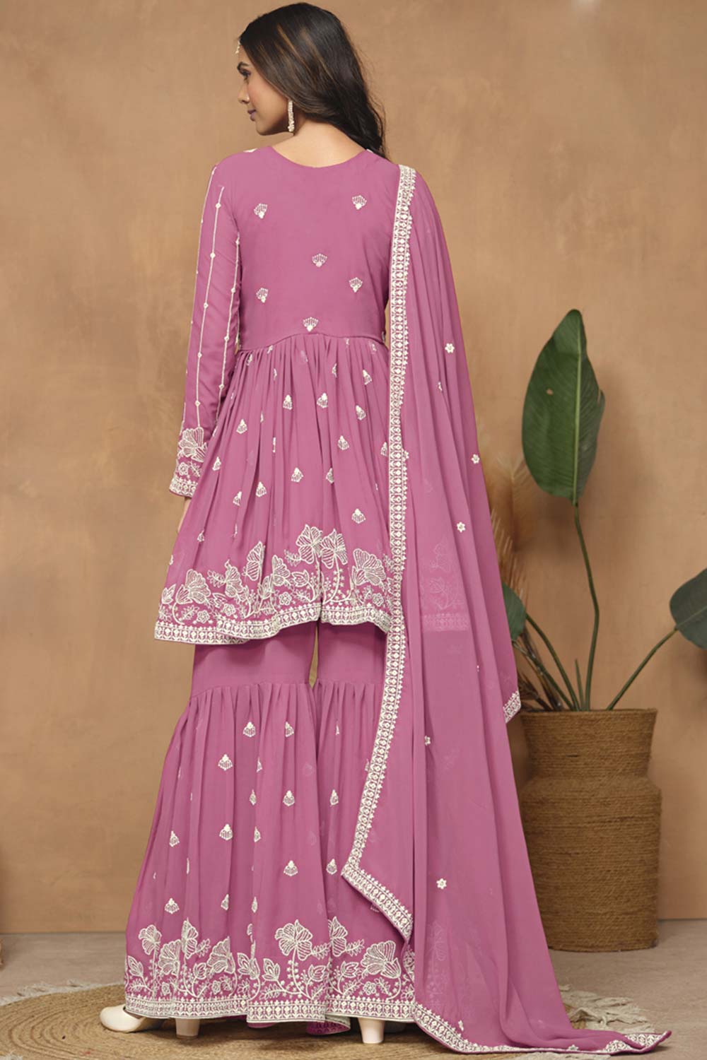 Pink Georgette Embroidered Full Sleeve V Neck Pakistani Salwar Kameez