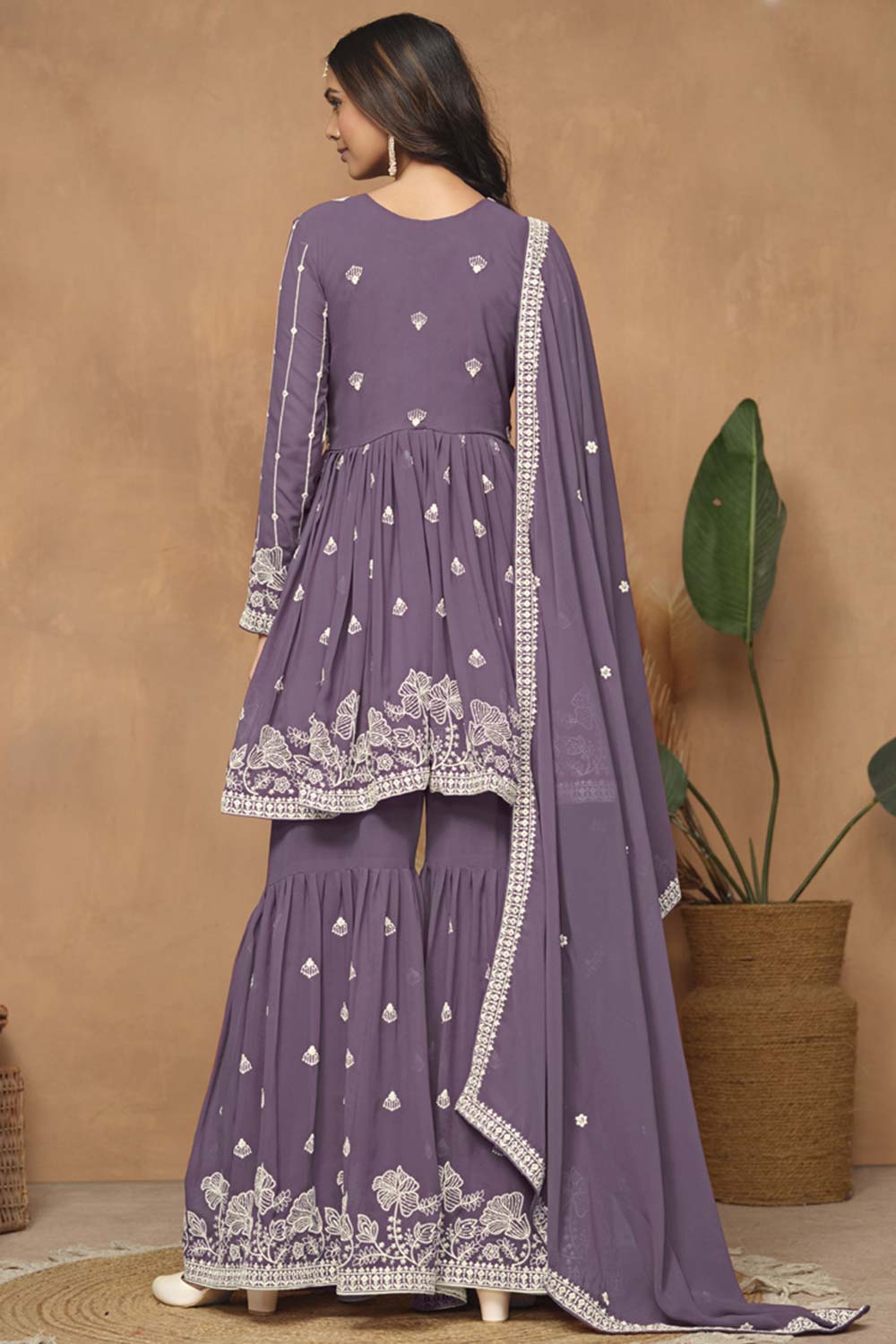 Purple Georgette Embroidered Full Sleeve V Neck Pakistani Salwar Kameez