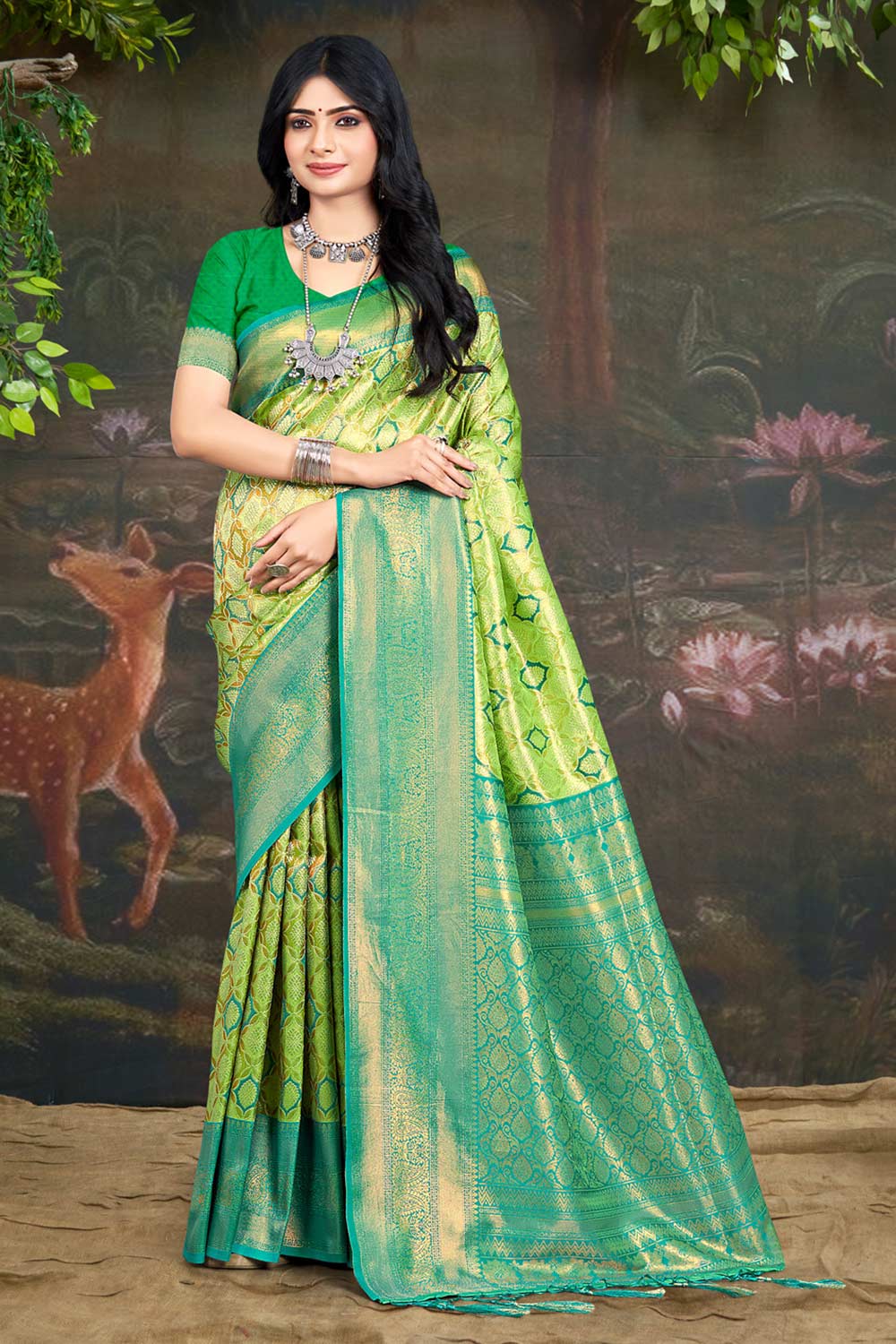 Green Kanjivaram Silk Woven Saree