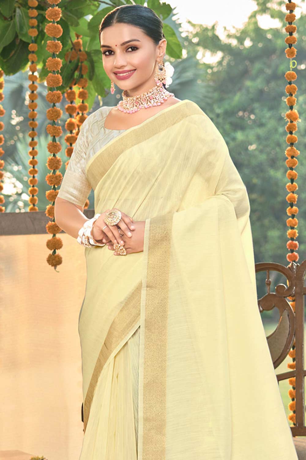 Cream Cotton Solid Saree