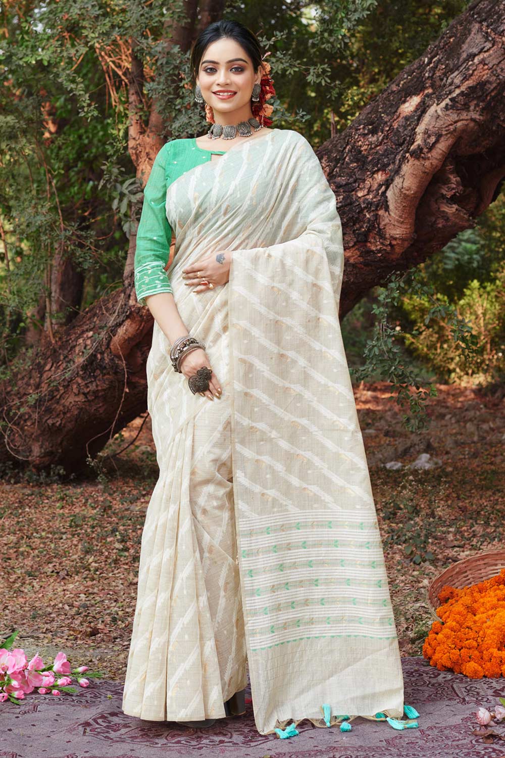 White Cotton Woven Saree