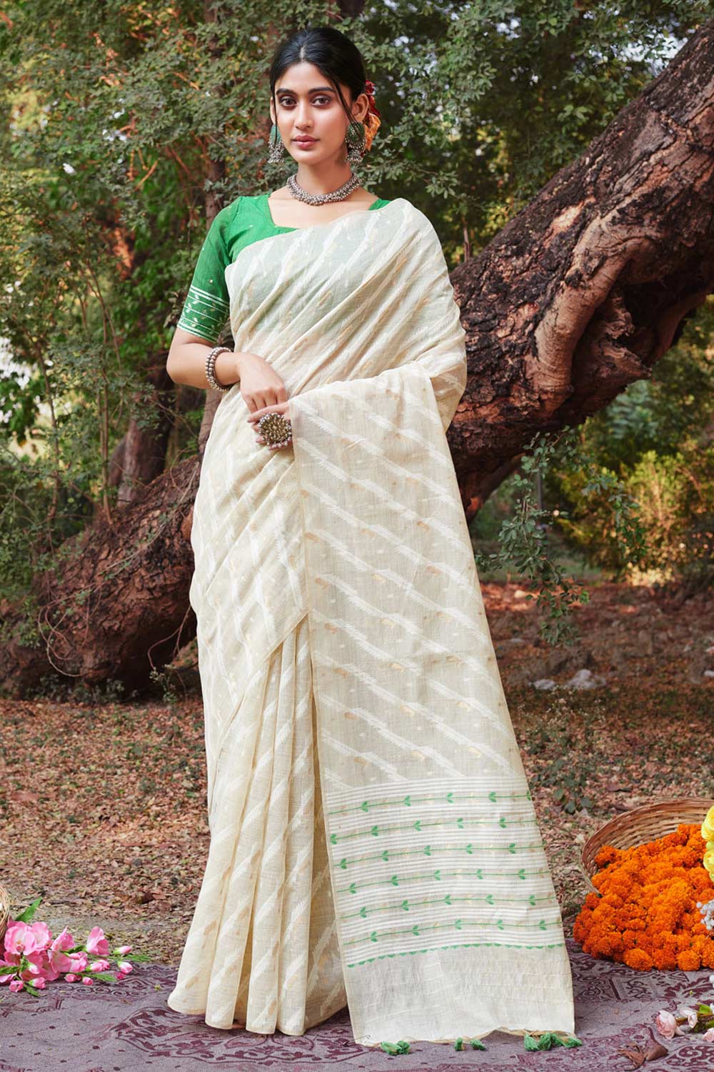 White Cotton Woven Saree