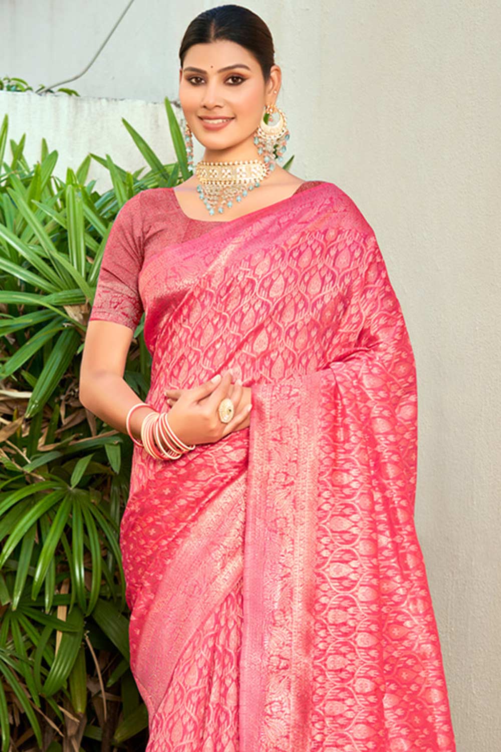 Pink Cotton Woven Saree