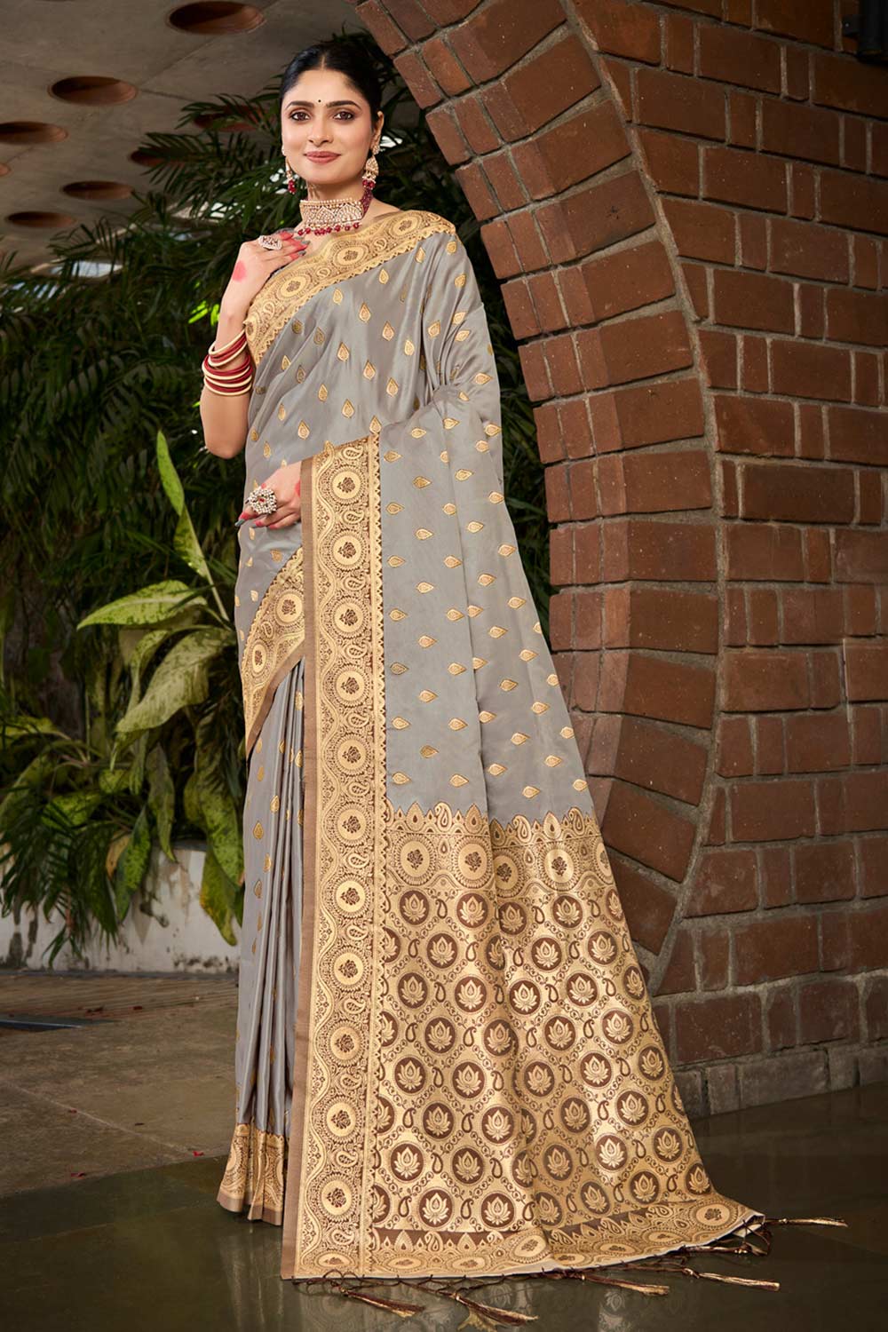 Grey Stain Silk Woven Saree