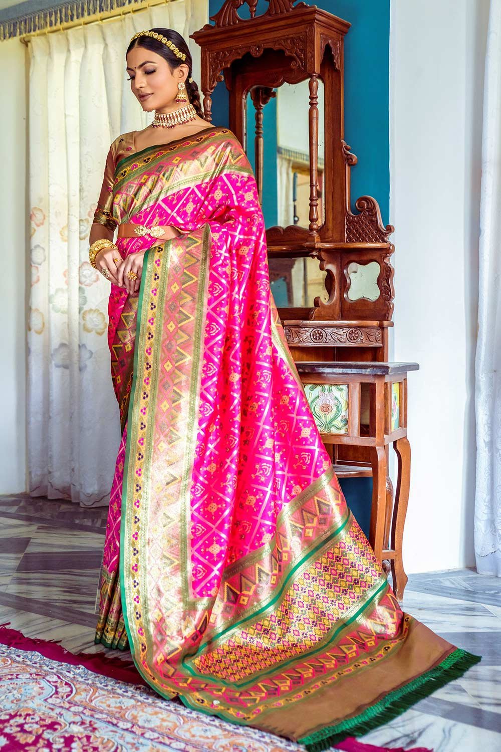 Pink Banarsi Silk Zari Weaving Saree