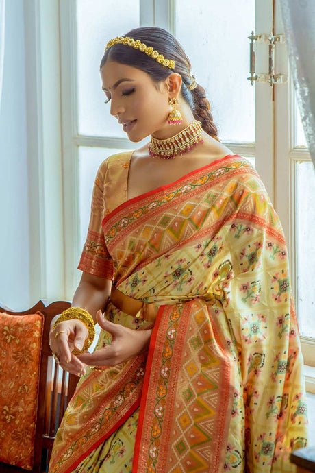 Cream Banarsi Silk Zari Weaving Saree