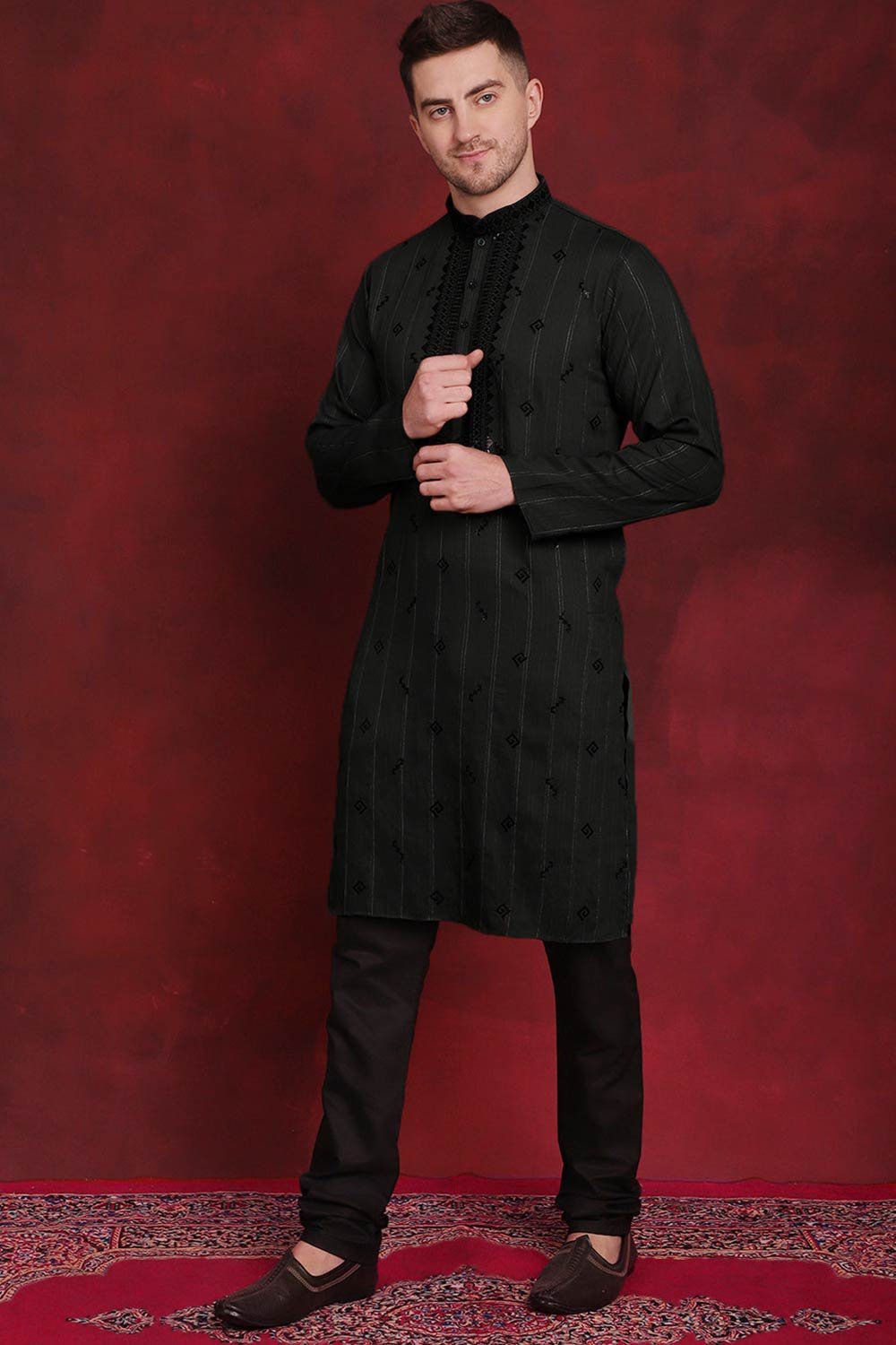 Men's Sequins Embroidered Kurta Pajama Set