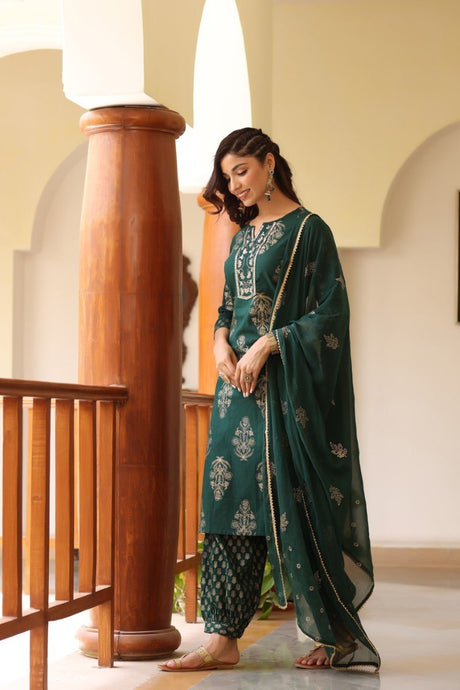 Green Gold Ethnic Print Sequence Detail Cotton Kurta With Trousers Dupatta